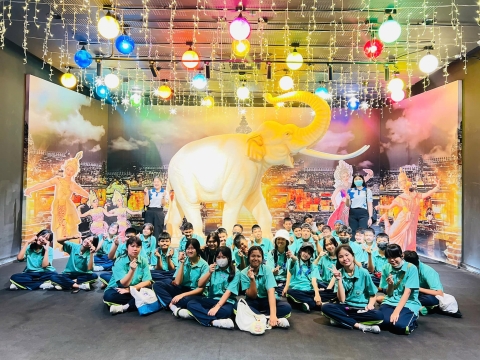 Lighting Art Museum & Balloon Garden